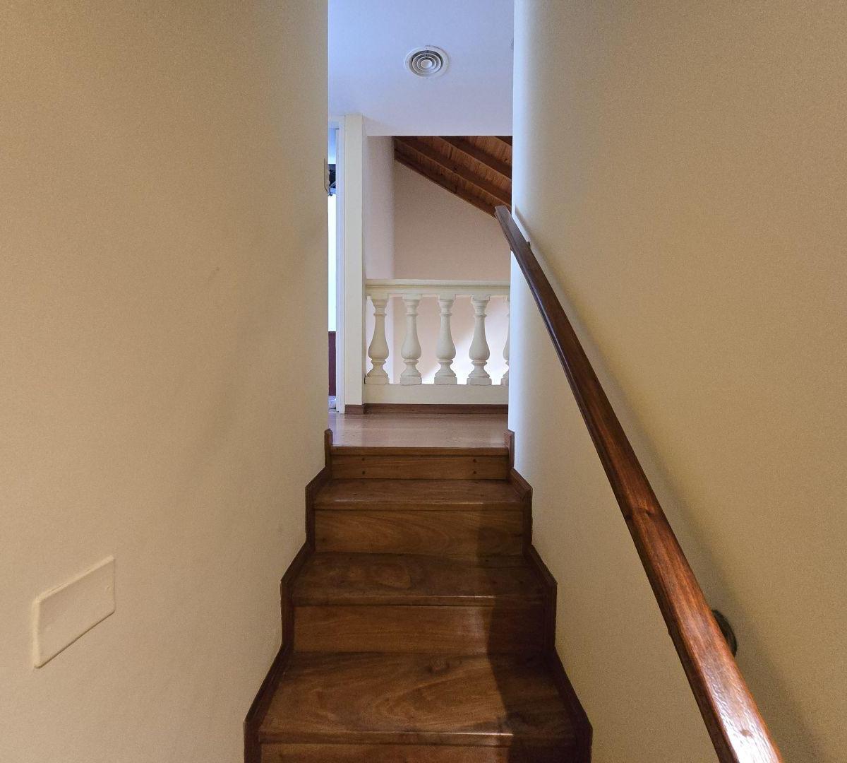 Casa 5 Ambientes. | Ramon Carrillo Al 2700 3