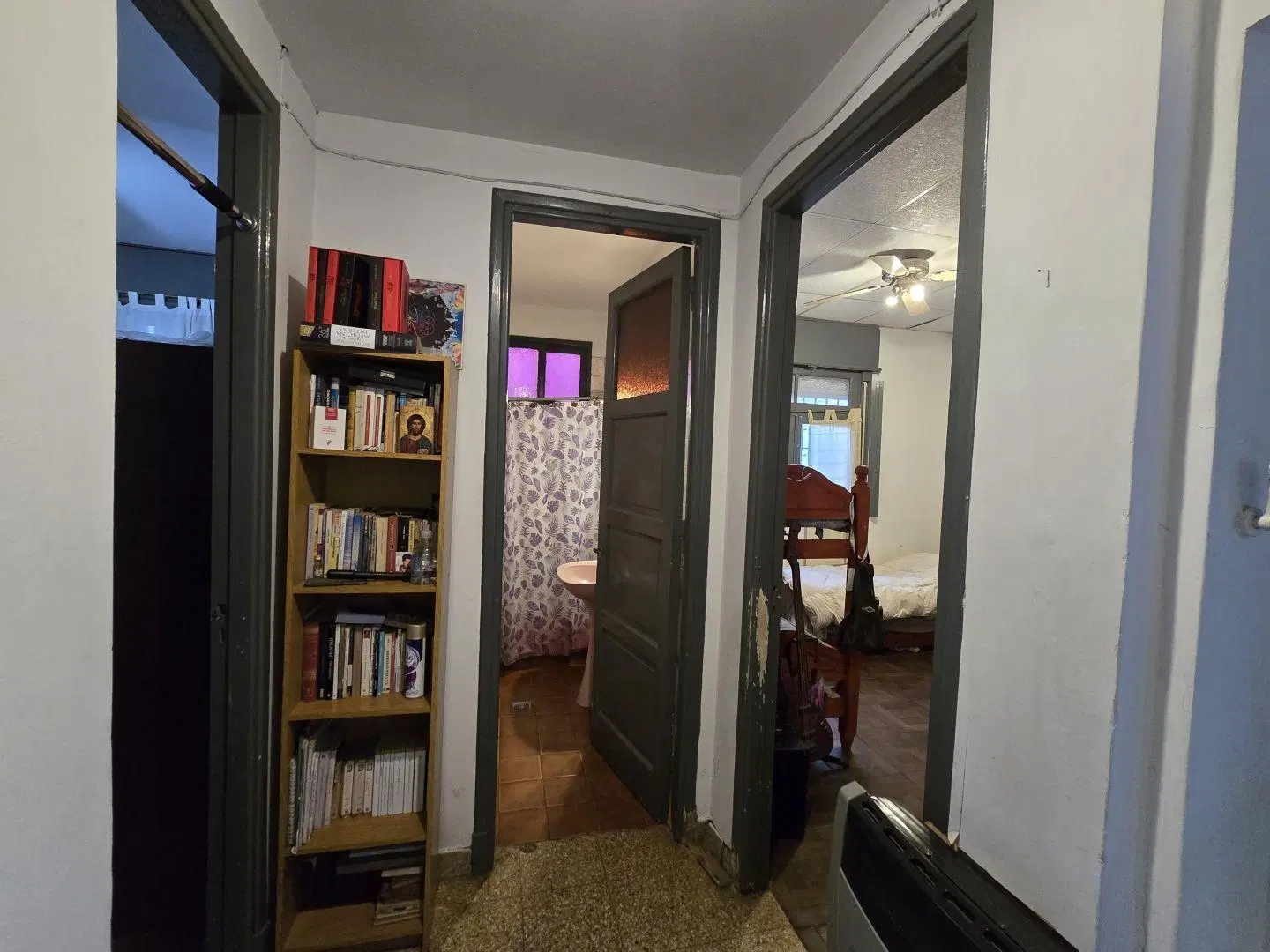 Casa 3 ambientes. | intendente casares al 3200 3