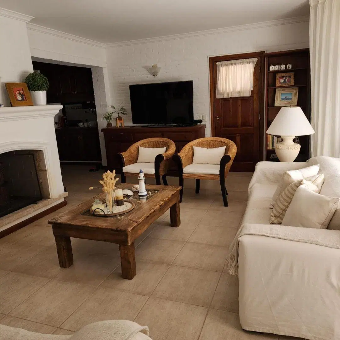 Casa 5 ambientes. | De La Retama al 700 5