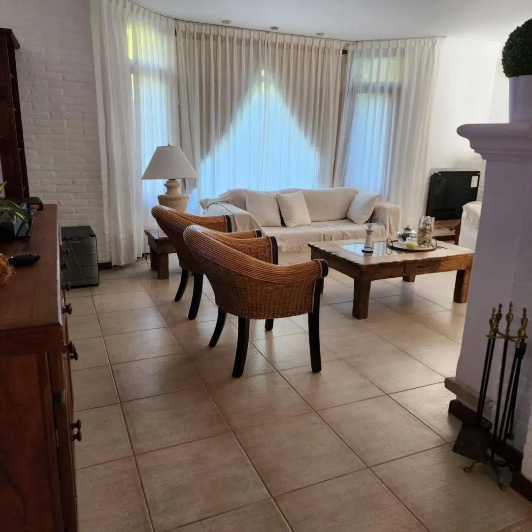 Casa 5 ambientes. | De La Retama al 700 3