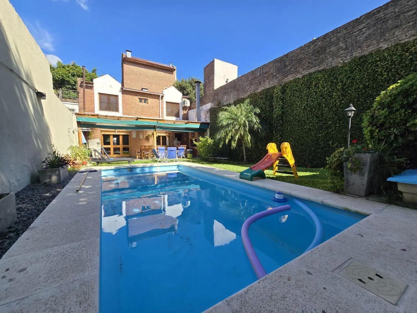 Casa 5 ambientes. | Ramon Carrillo al 2700 1