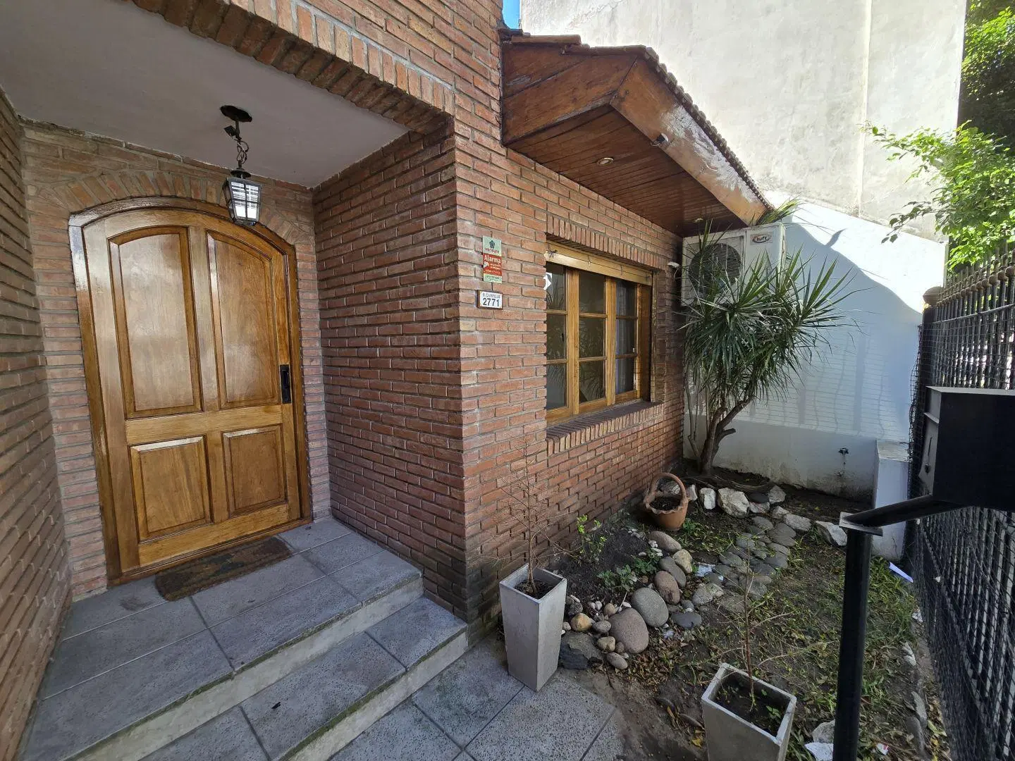 Casa 5 ambientes. | Ramon Carrillo al 2700 2