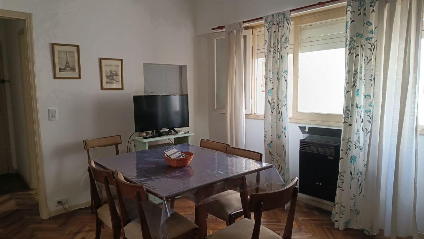 Departamento 2 ambientes. | Buenos Aires al 2000