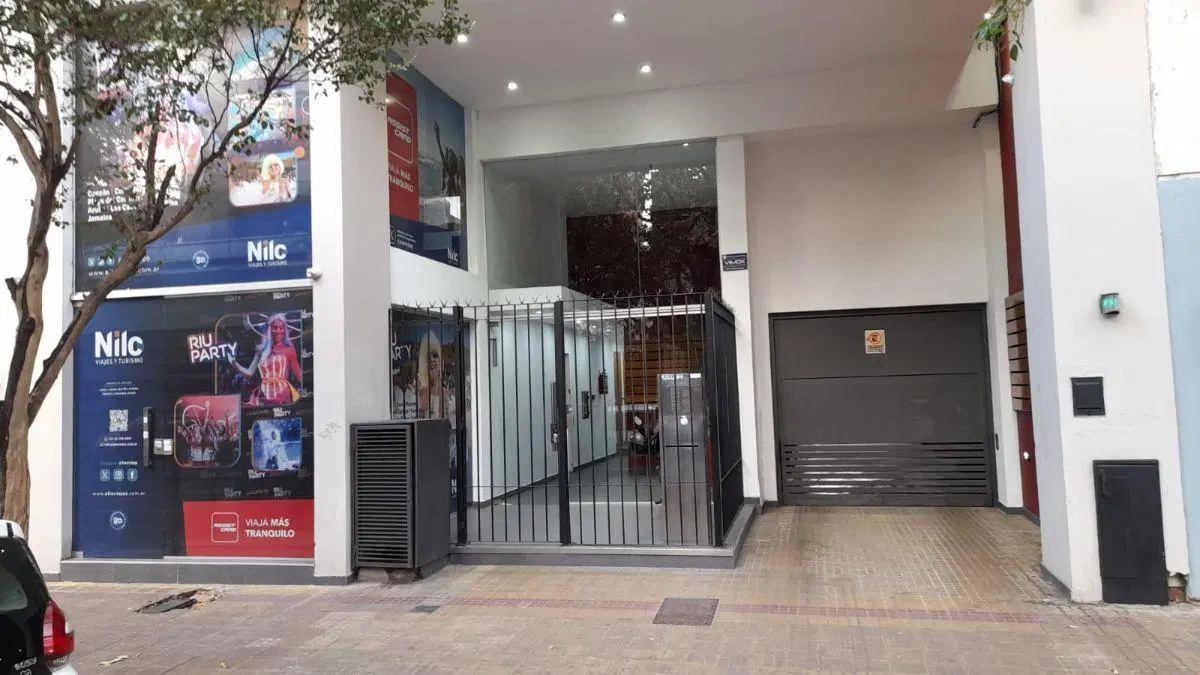 Departamento 8 y 60 en alquiler, frente living comedor, cocina, baño, placard, balcon luminoso 2