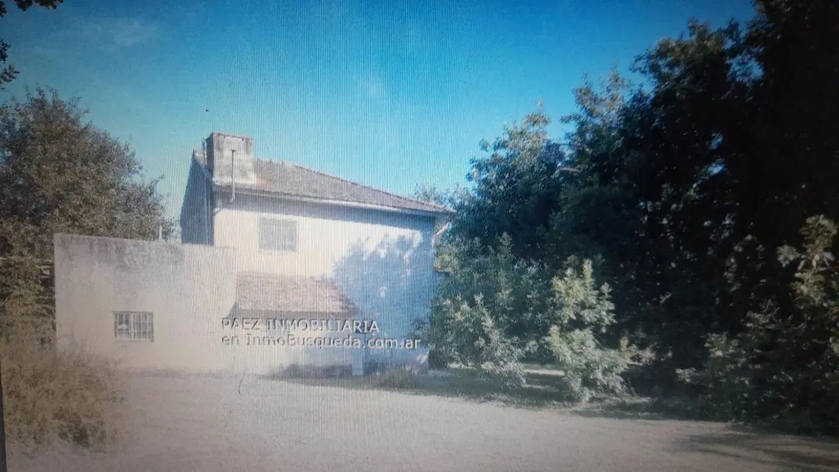 Casa 412 y 28 Venta 2 plantas 3 dormitorios, cochera 2 baños lote 44 m x 45 m 3