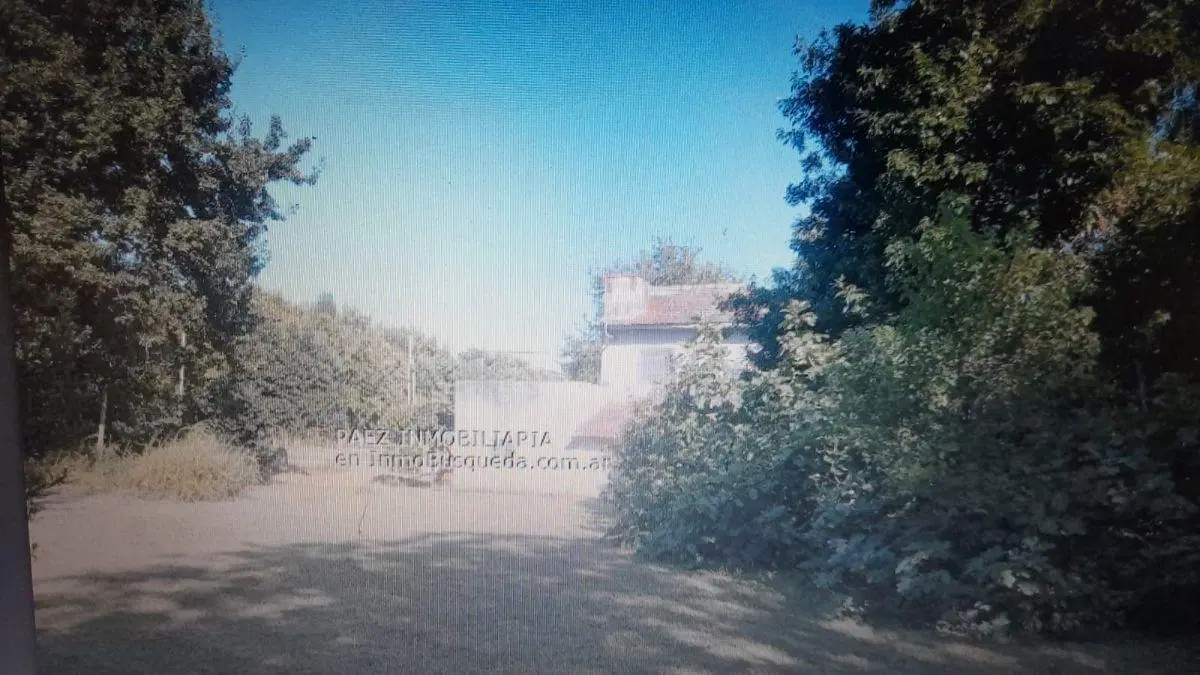 Casa 412 y 28 Venta 2 plantas 3 dormitorios, cochera 2 baños lote 44 m x 45 m 1
