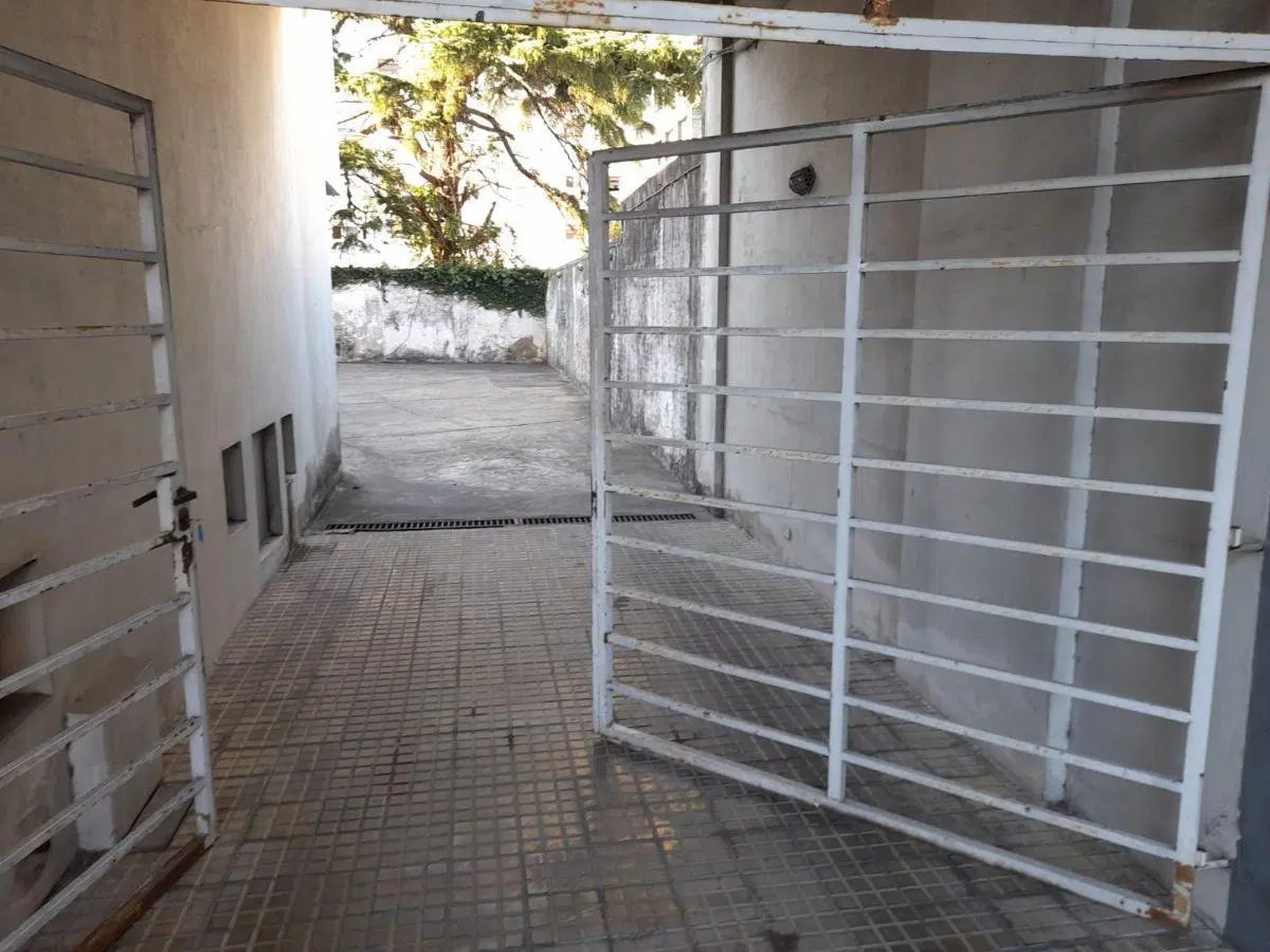 Cochera 43 y 5 en alquiler La Plata 1