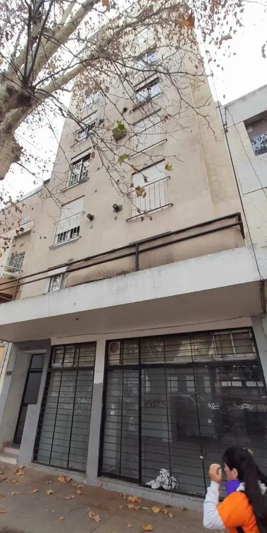Departamento dg 74 y 6 al frente comedor , cocina , 38 m², un dormitorio en alquiler en La Plata 1