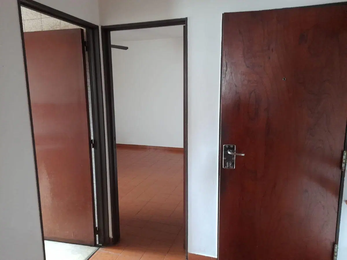 Departamento dg 74 y 5 frente, living comedor, cocina, baño, dormitorio, placard, baulera, cochera 1
