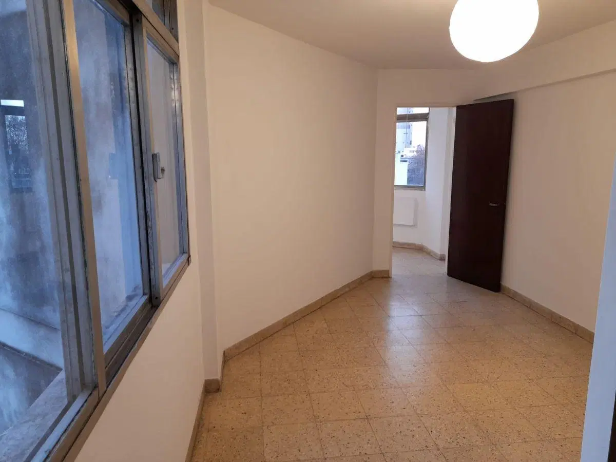 Departamento 45 y 6 frente, living comedor, cocina, baño, dormitorio 5