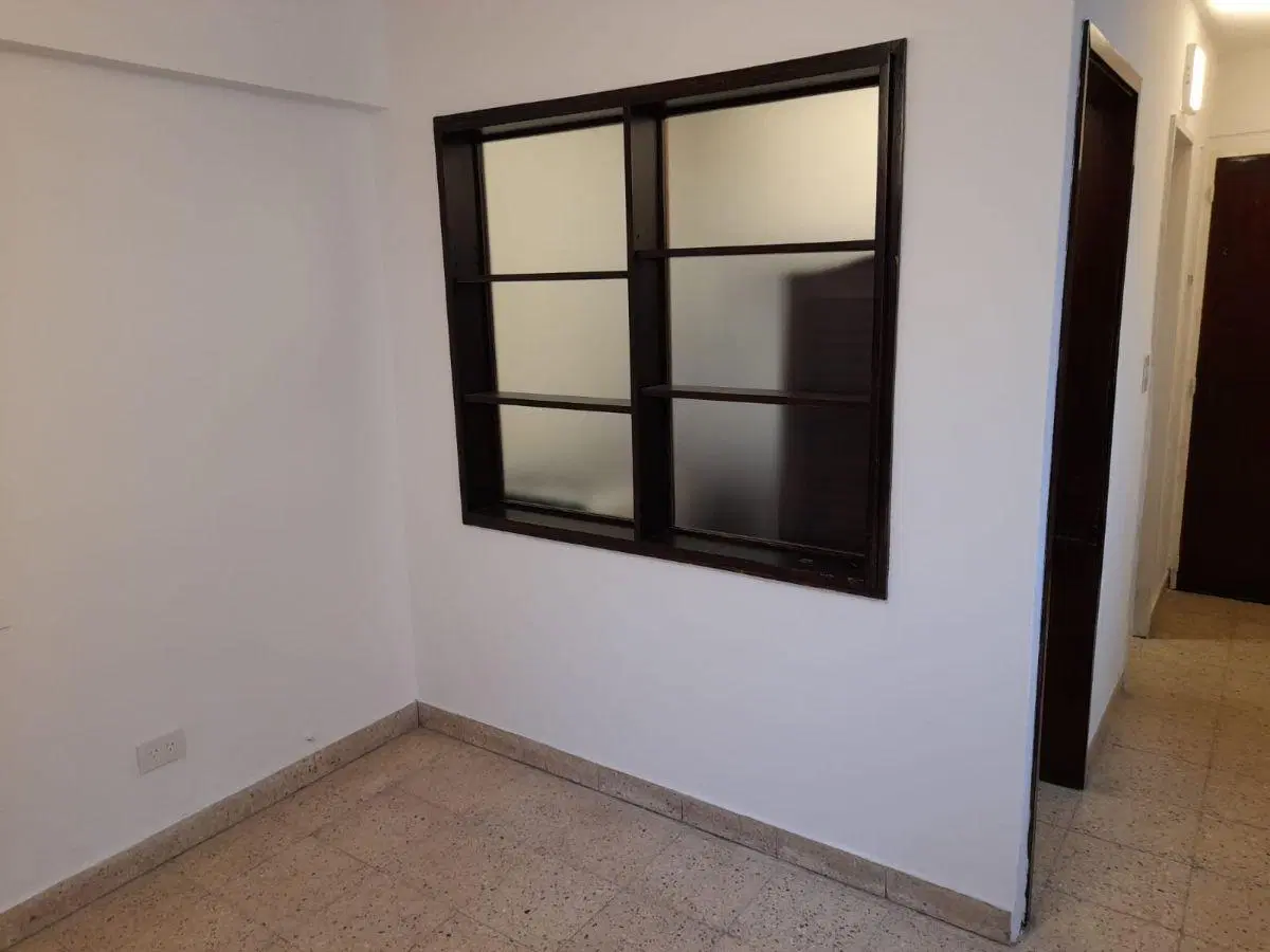 Departamento 45 y 6 frente, living comedor, cocina, baño, dormitorio 4