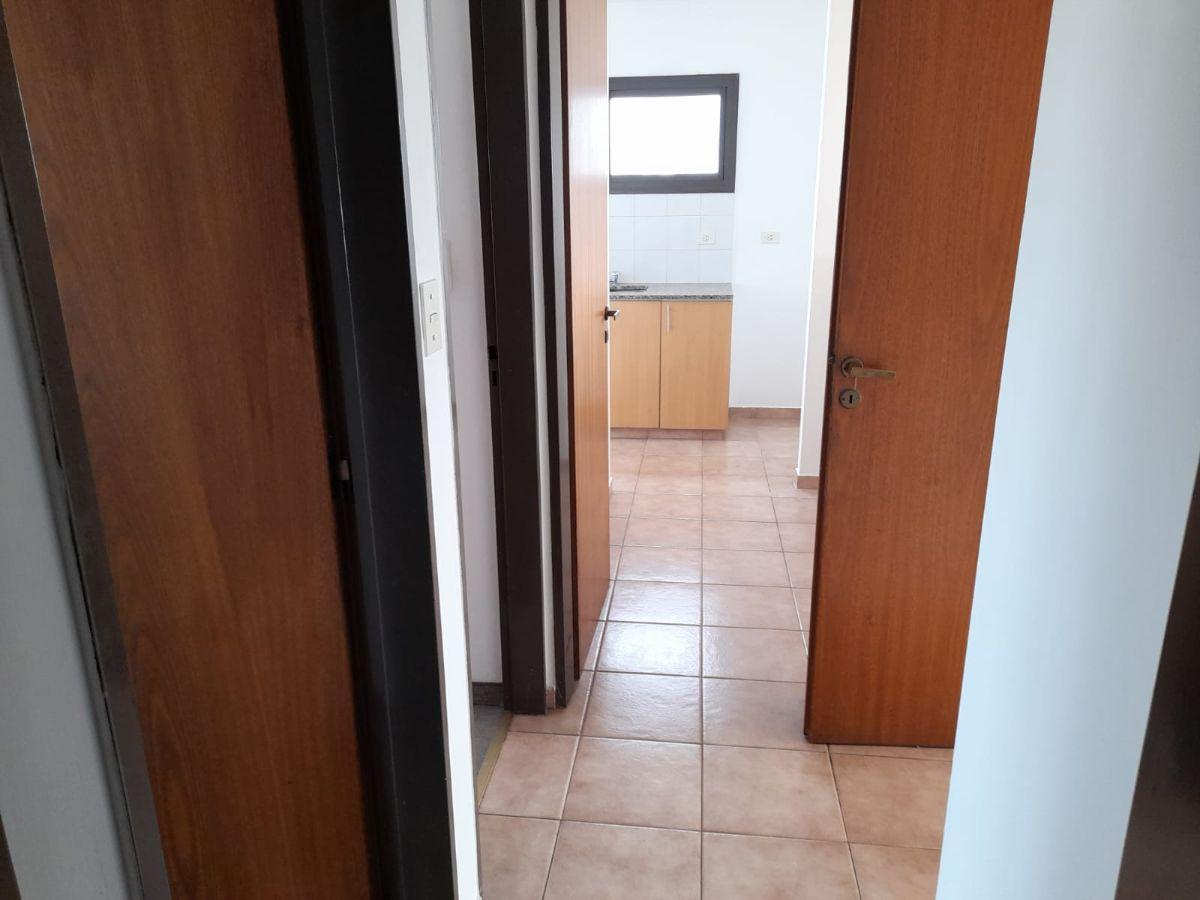 Foto de Departamento 6 y 61 en alquiler, al frente de 55 m², 2 dormitorios, imagen 5