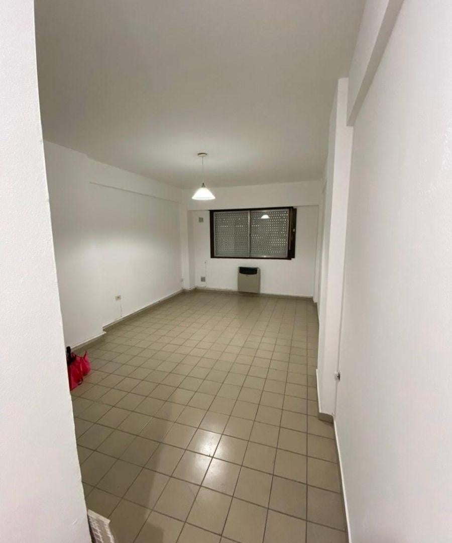 Foto de Departamento 56 y 7 Living comedor, cocina, baño, dormitorio con, imagen 5