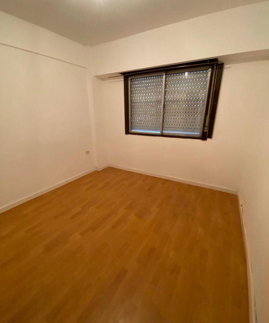 Foto de Departamento 56 y 7 Living comedor, cocina, baño, dormitorio con, imagen 2