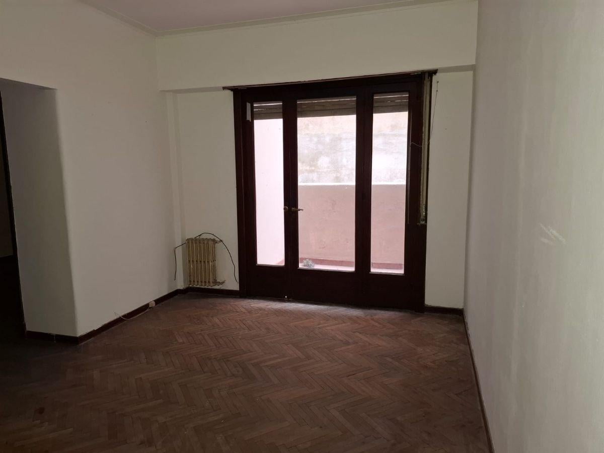 Foto de Departamento 6 y 46 living comedor, cocina, balcon, 2 dormitorios, imagen 5