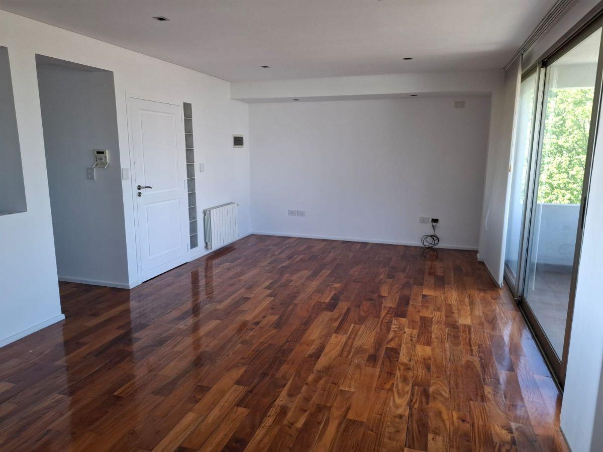 Foto de Departamento 6 y 43 piso de 74 m² con 2 dormitorios (1 suite) balcónes, imagen 4