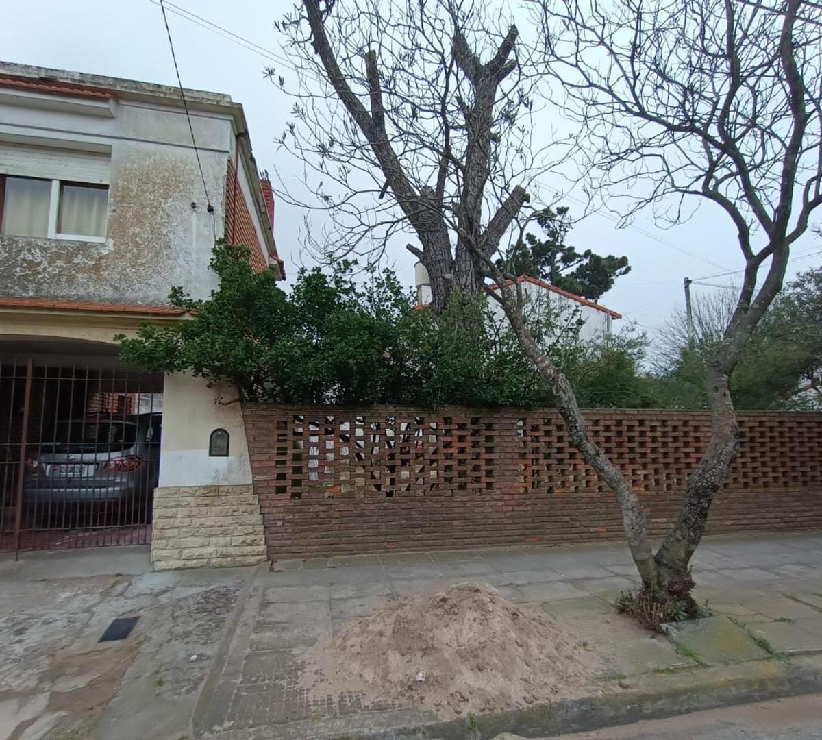 Casa en Venta Mas de 4 Ambientes, Excelente Ubicacion! 2