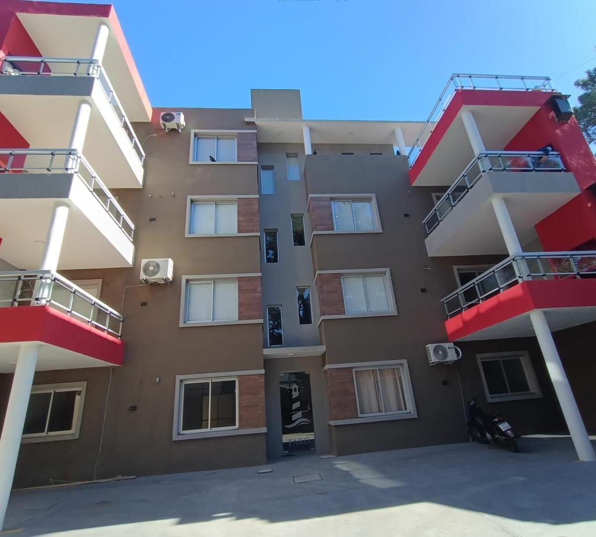 Faro I, Calle Mitre 2900 1