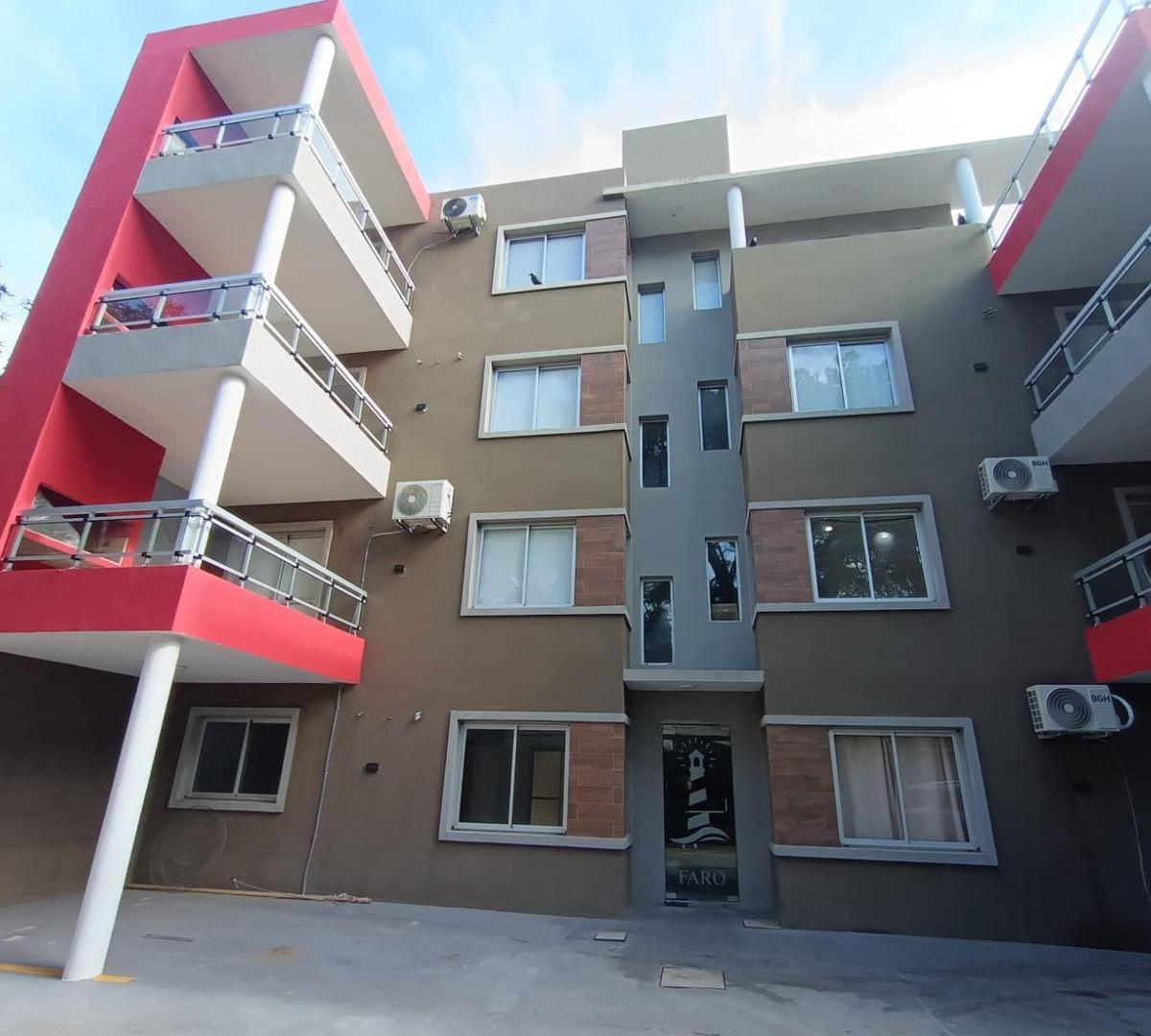 Faro I, Calle Mitre 2900 2