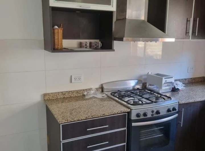 departamento 2 ambientes Castelar Norte 20 mts estacion 4