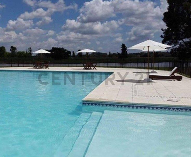 Venta de Lote en Area 60 Coronel Brandsencon un Ingreso Directo y Cómodo Desde La Autovía Sobre. 3