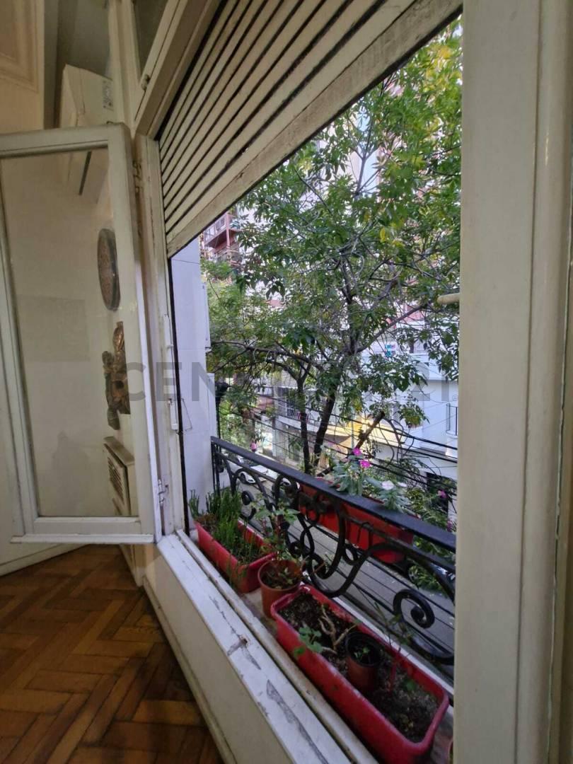 Venta. Oportunidad: Amplio PH Tipo Casa de 6 Ambientes en Caballito Limite Flores 1