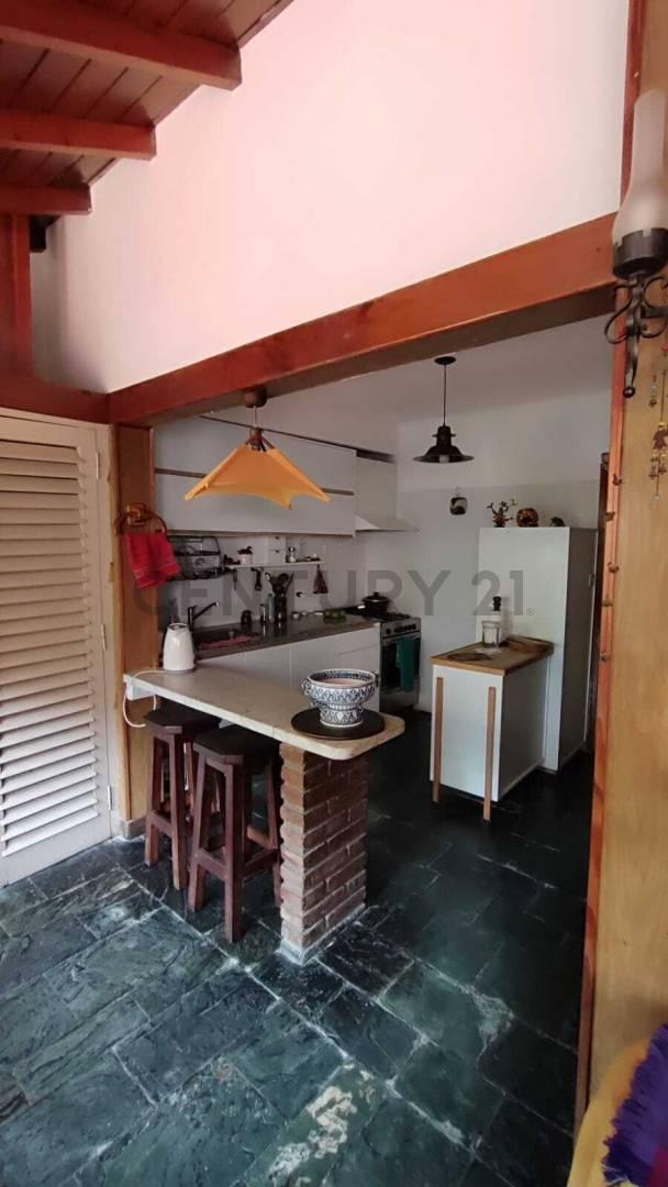 En Venta - Casa 5 Ambientes 5
