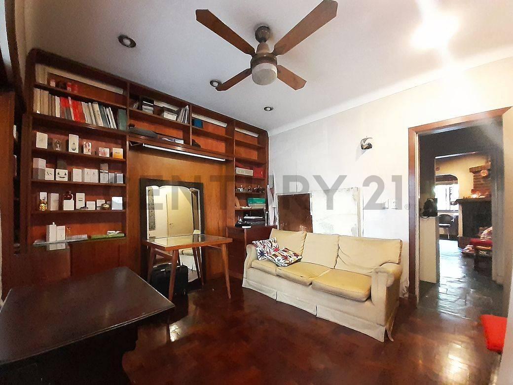 En Venta - Casa 5 Ambientes 3
