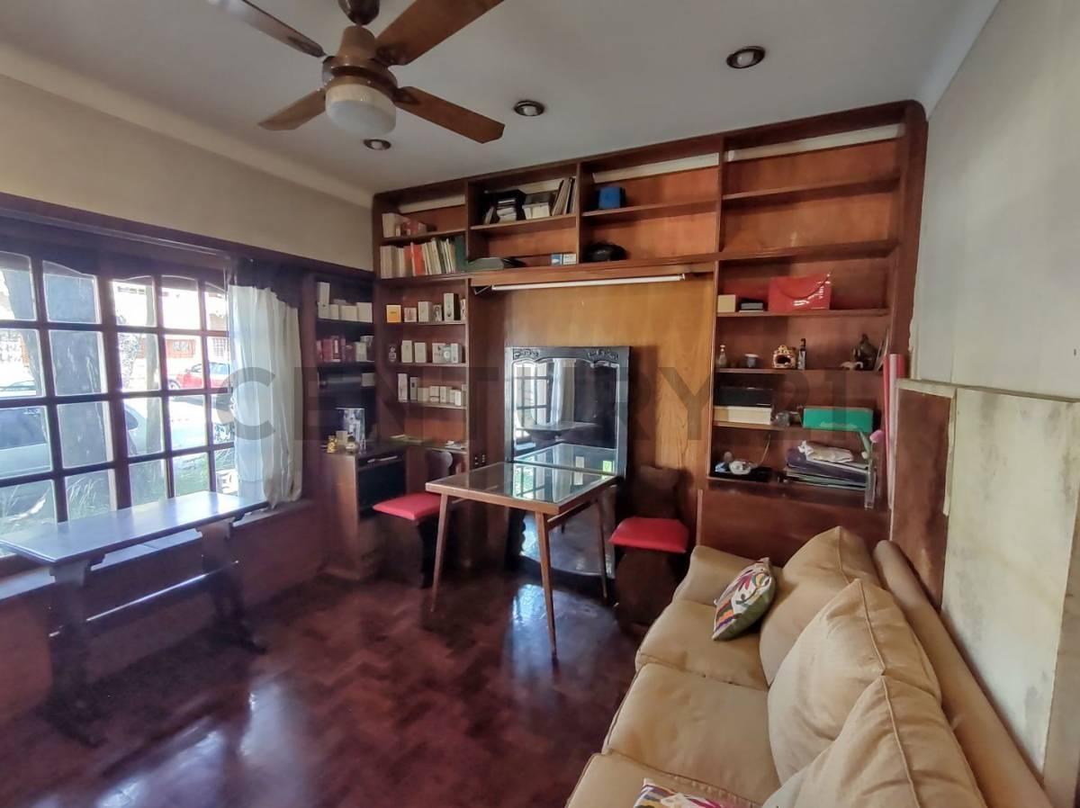 En Venta - Casa 5 Ambientes 1
