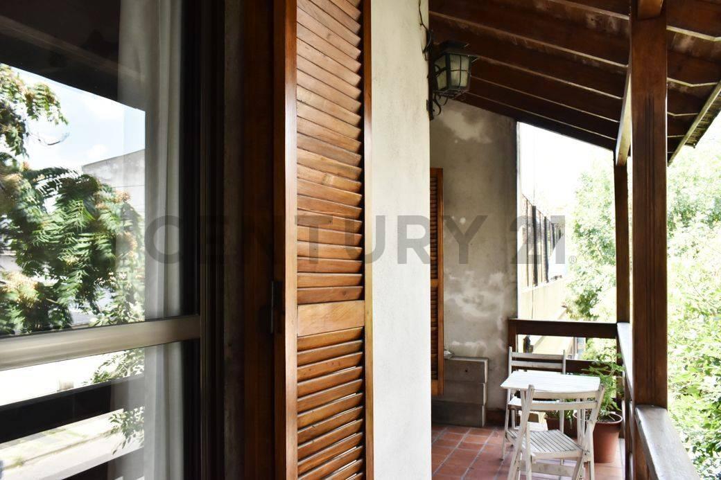 En Venta - Casa 5 Ambientes 2