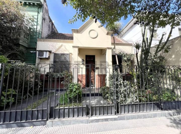 Imperdible Casa Normanda con pileta 3
