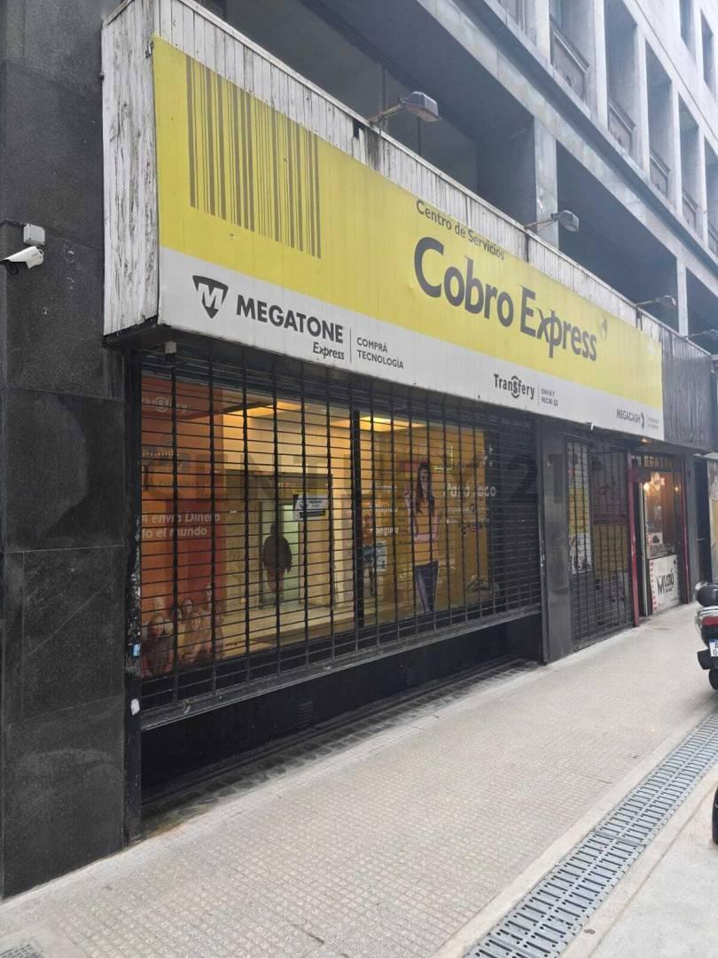 EXCELENTE LOCAL CON DEPOSITO.