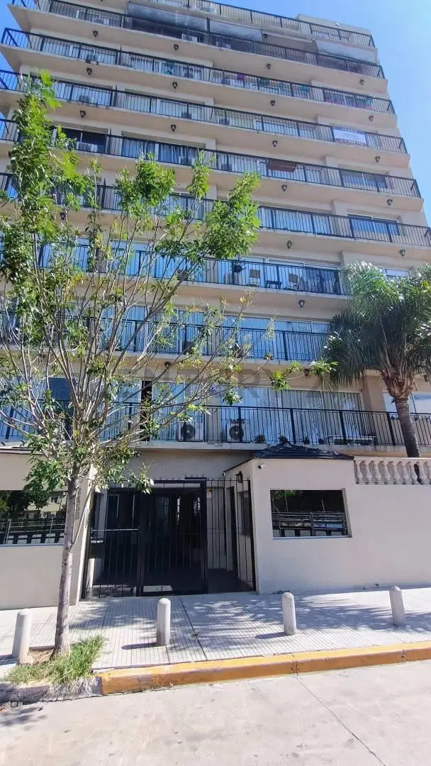 Venta departamento 2 ambientes con cochera en Beccar, San Isidro 2