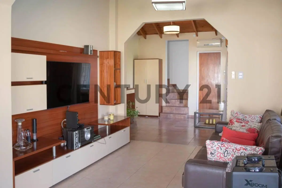 VENTA CASA BARRIO DE VICENZO GRANDE PILAR 3