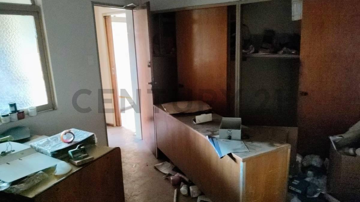 Foto de Venta Deposito o fabrica Inversión Estratégica en Mataderos – Amplio, imagen 2