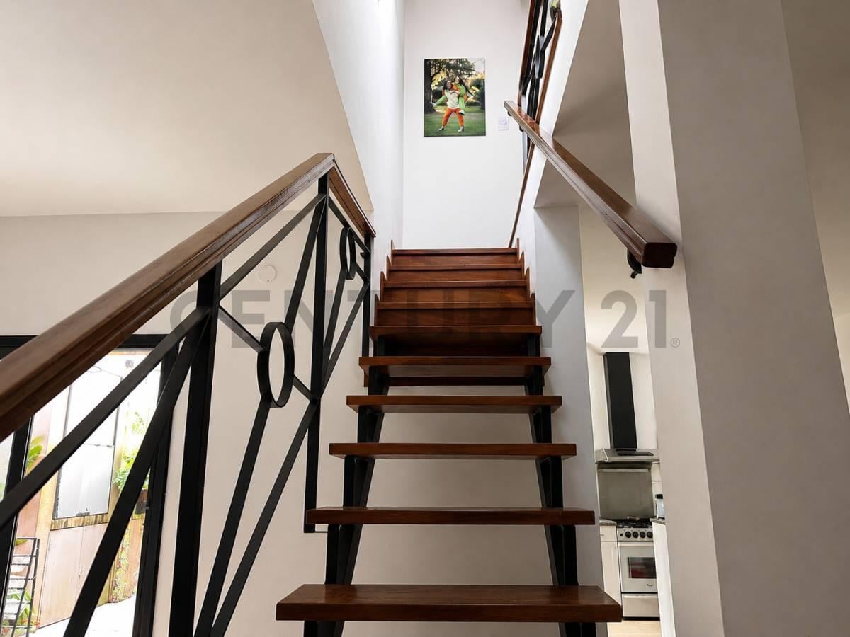 Foto de CASA DE CATEGORÍA EN ALQUILER EN CONDOMINIO LA ESQUINA – A PASOS DE, imagen 1