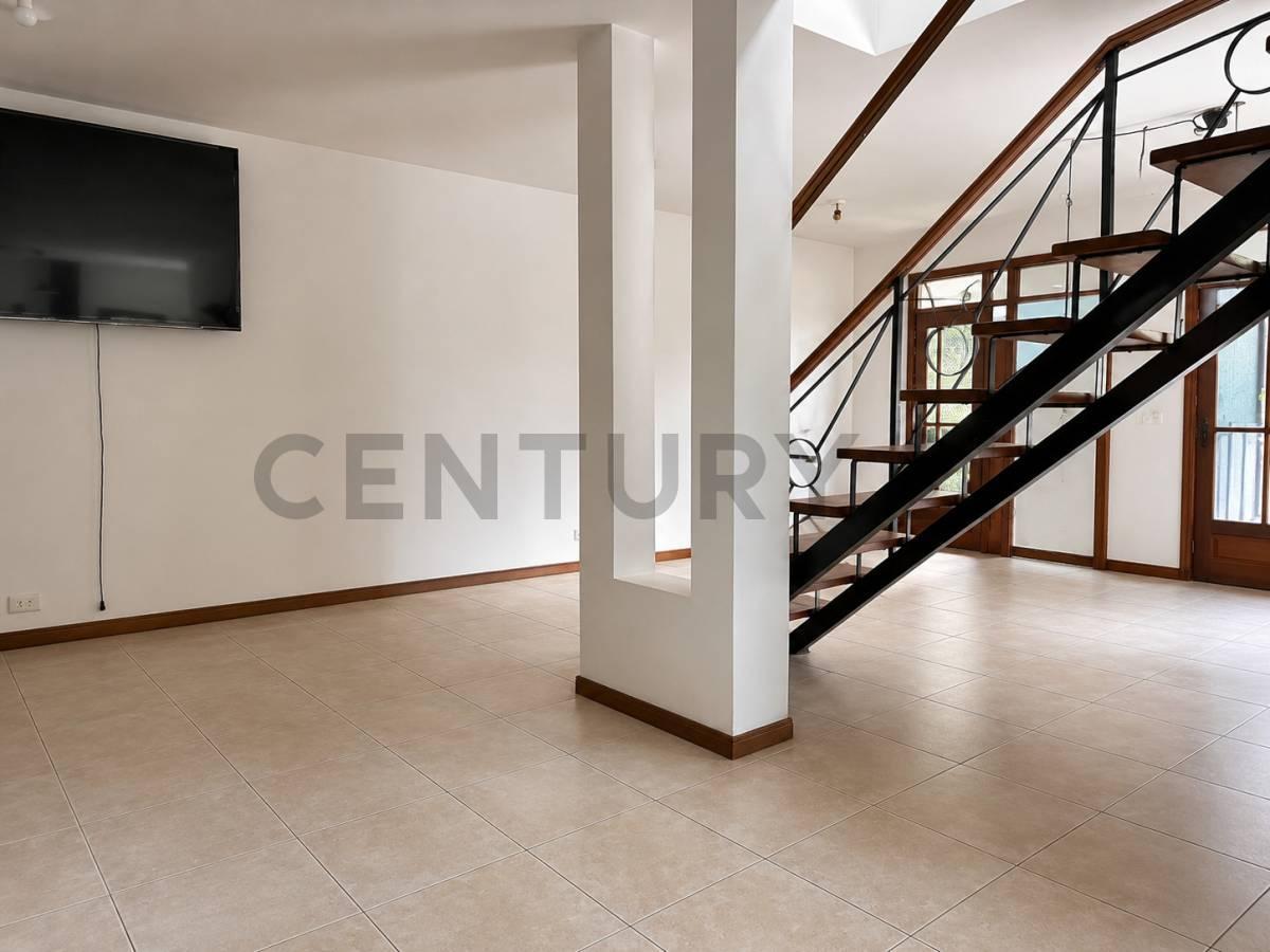 Foto de CASA DE CATEGORÍA EN ALQUILER EN CONDOMINIO LA ESQUINA – A PASOS DE, imagen 3