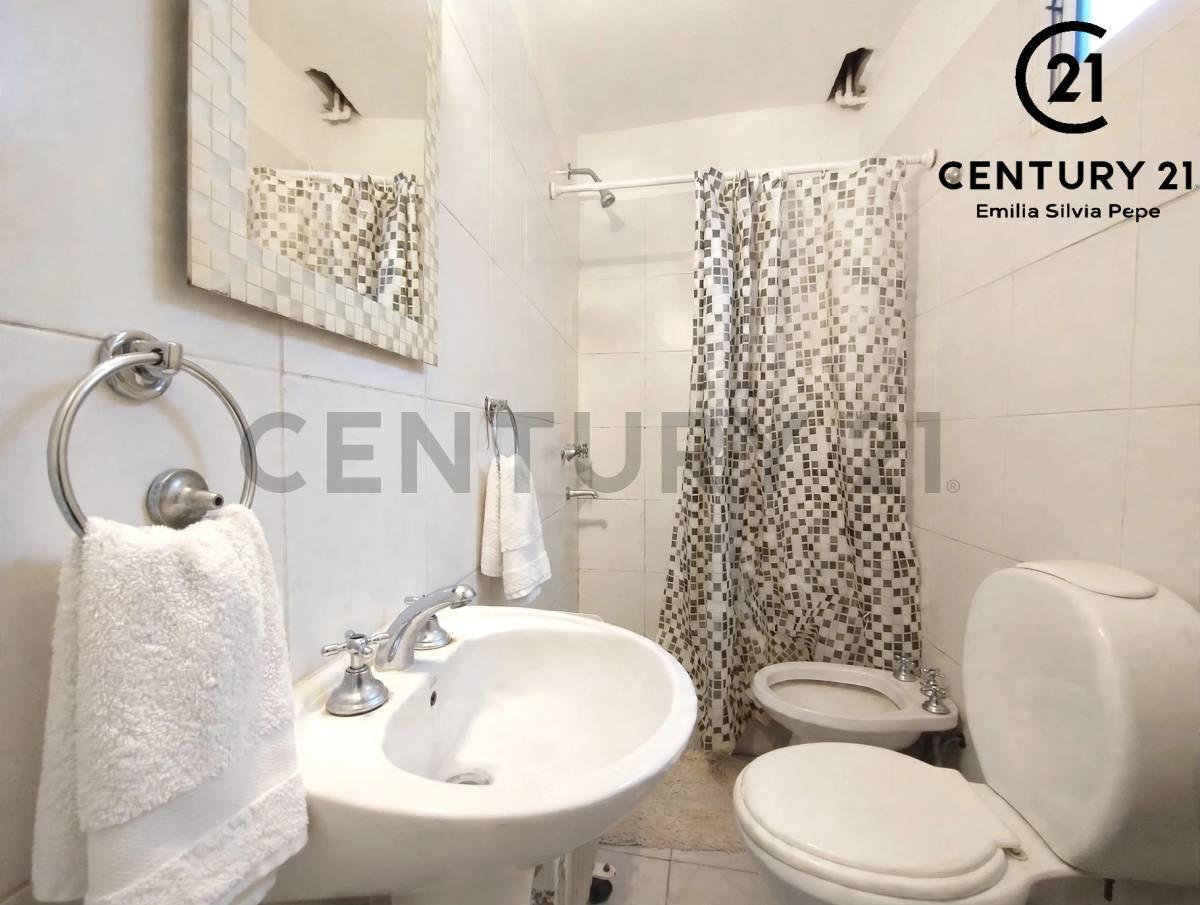 Foto de Venta de 2 Departamentos con terraza + Local Comercial en Esquina, imagen 4