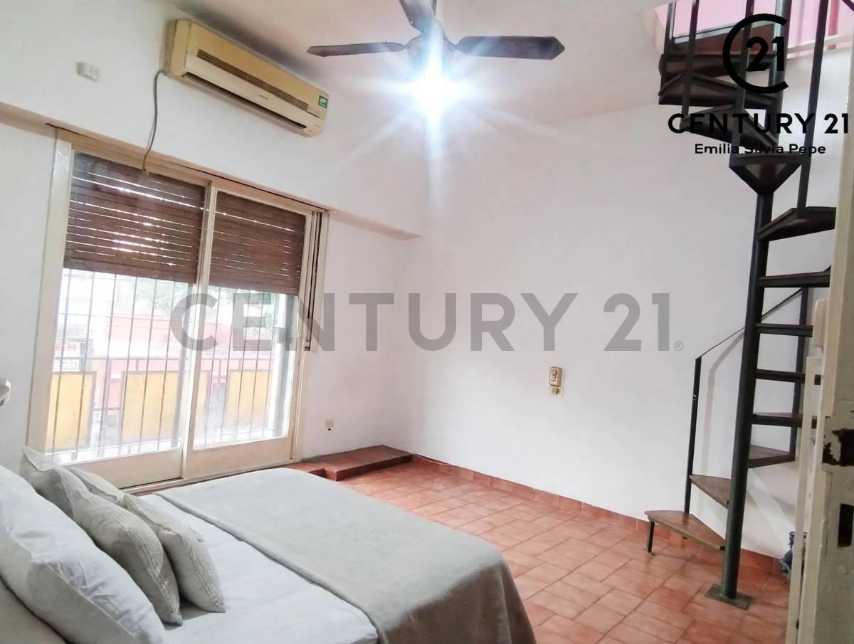 Foto de Venta de 2 Departamentos con terraza + Local Comercial en Esquina, imagen 2