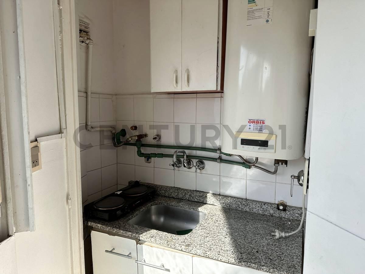Foto de Venta Departamento en piso alto sobre Av. Córdoba – Balvanera, imagen 5