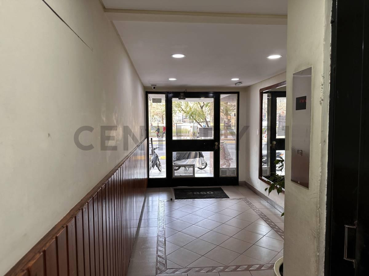 Foto de Venta Departamento en piso alto sobre Av. Córdoba – Balvanera, imagen 4