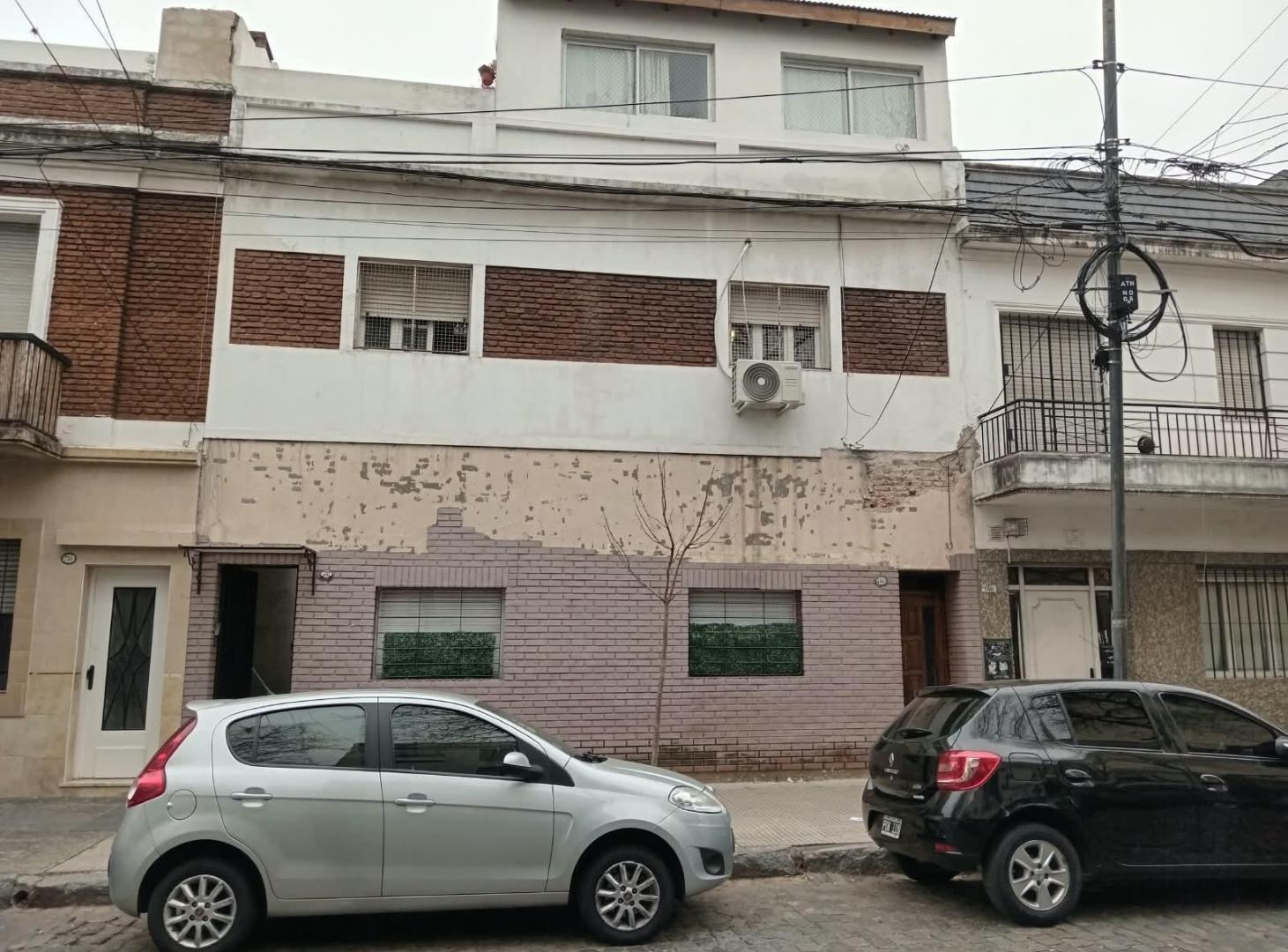 Foto de PH 2 AMBIENTES CON PATIO A RECICLAR – EXCELENTE POTENCIAL – CHACARITA, imagen 1