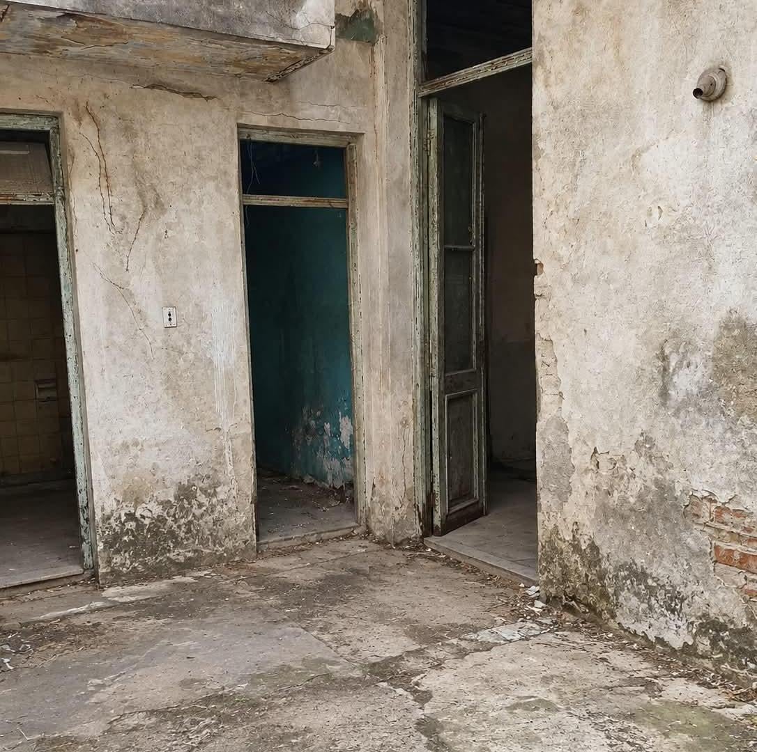 Foto de PH 2 AMBIENTES CON PATIO A RECICLAR – EXCELENTE POTENCIAL – CHACARITA, imagen 4