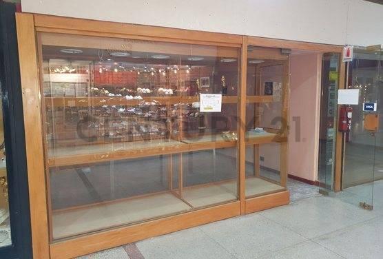 Foto de VENTA DE LOCAL COMERCIAL EN "GALERIAS GENERAL BELGRANO"- BELGRANO, imagen 1
