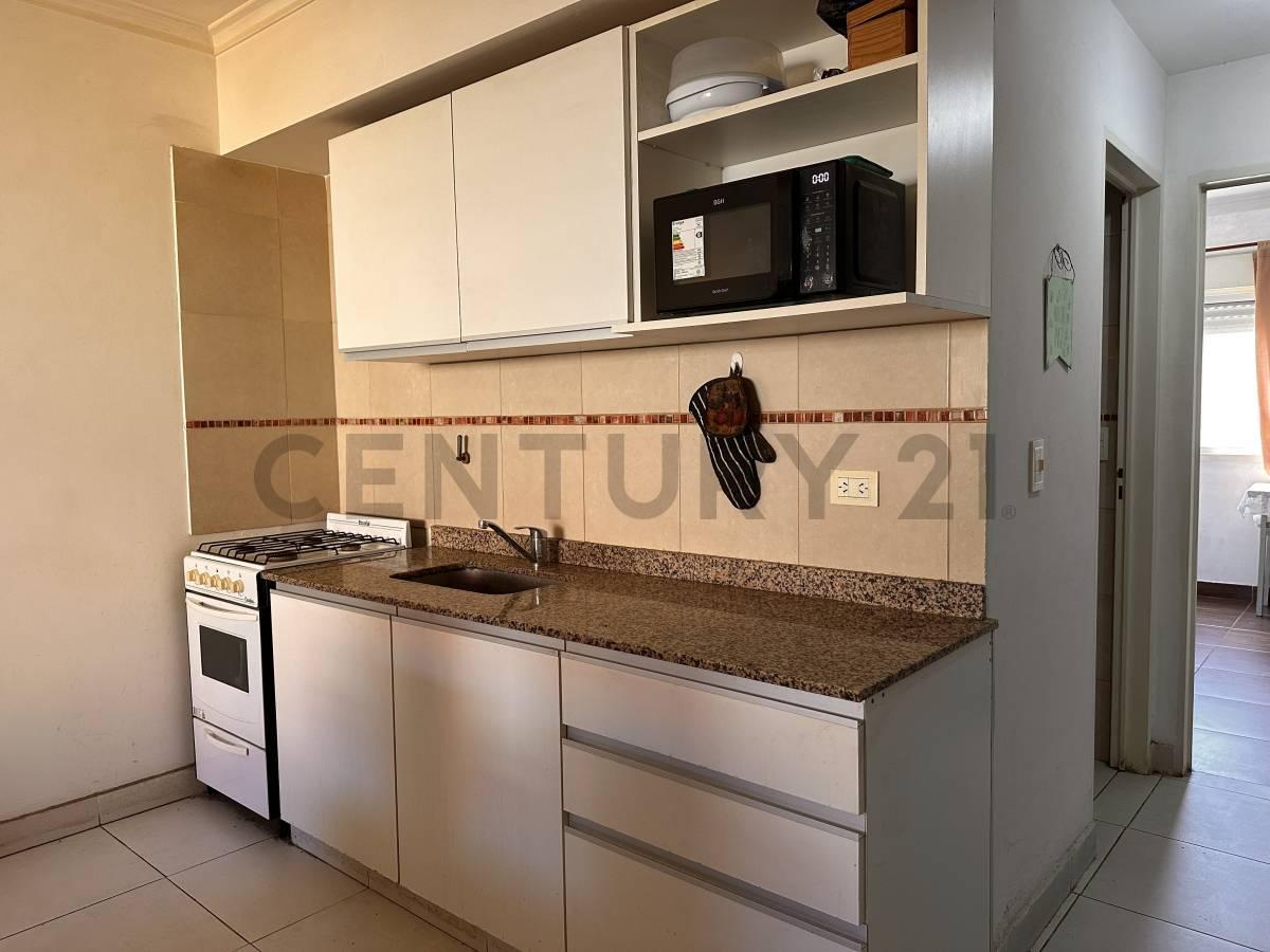 Foto de EN VENTA DEPTO | 2 AMBIENTES | LUMINOSO | LISTO PARA VIVIR | EXCELENTE, imagen 2