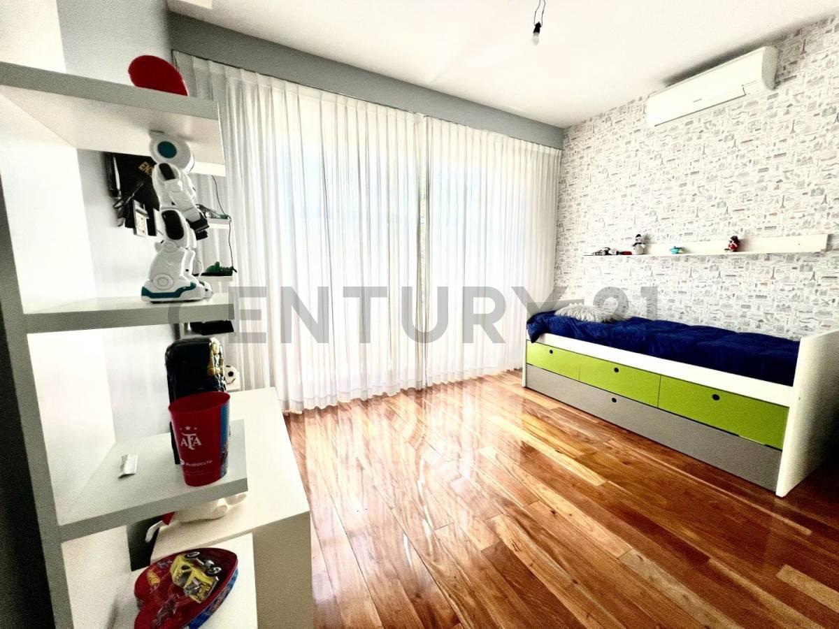 Foto de VENTA CASA DE 6 AMBIENTES-JARDIN-COCHERA-VILLA DEL PARQUE, imagen 5