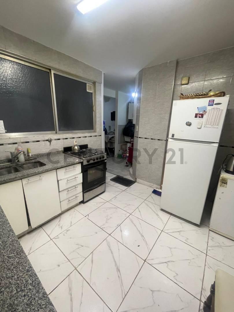 Foto de VENTA DEPARTAMENTO 4 AMBIENTES EN BALVANERA, imagen 3