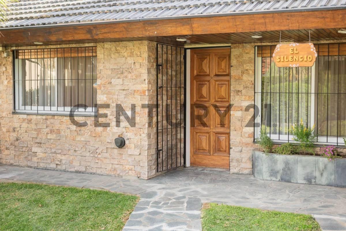 Foto de VENTA CASA BARRIO DE VICENZO GRANDE PILAR, imagen 2