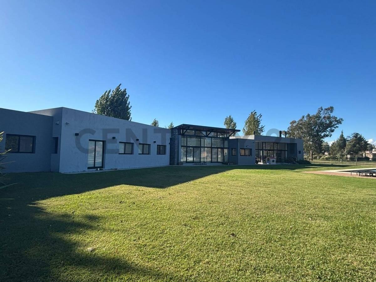 Foto de VENTA/ ALQUILER - VIVIR COMO TODOS SUEÑAN- Exclusiva residencia de, imagen 3