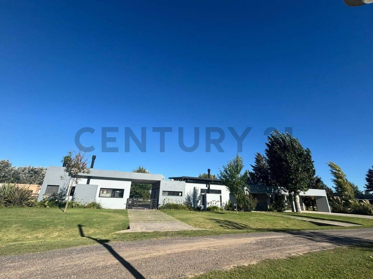 Foto de VENTA/ ALQUILER - VIVIR COMO TODOS SUEÑAN- Exclusiva residencia de, imagen 2